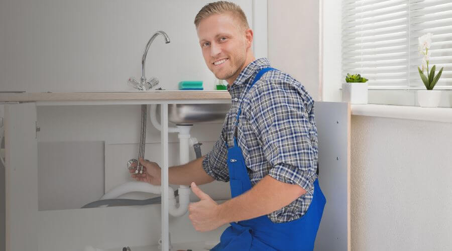 Expert burst pipe repair services in West Burlington, IA